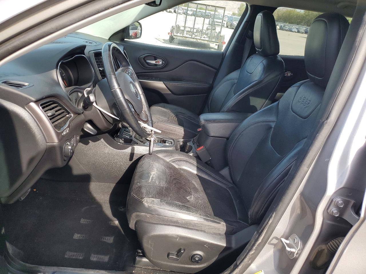 2020 Jeep Cherokee Limited - zdjęcie 7