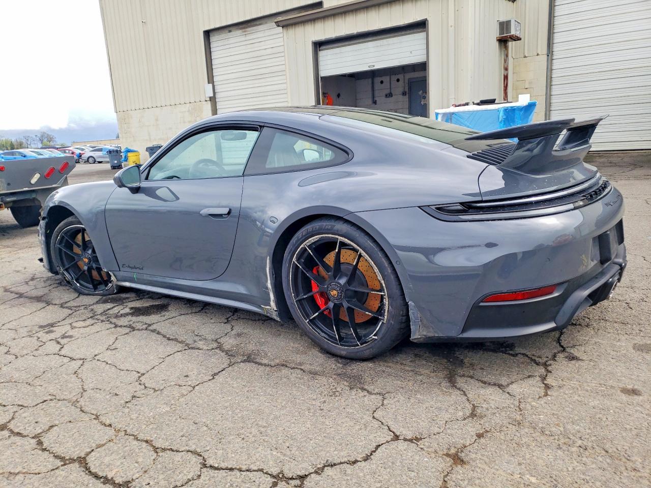 2025 Porsche 911 Carrera Gts - zdjęcie 2