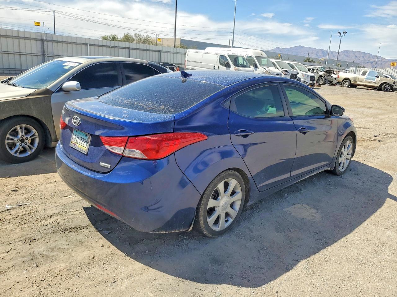 2013 Hyundai Elantra Limited - zdjęcie 3