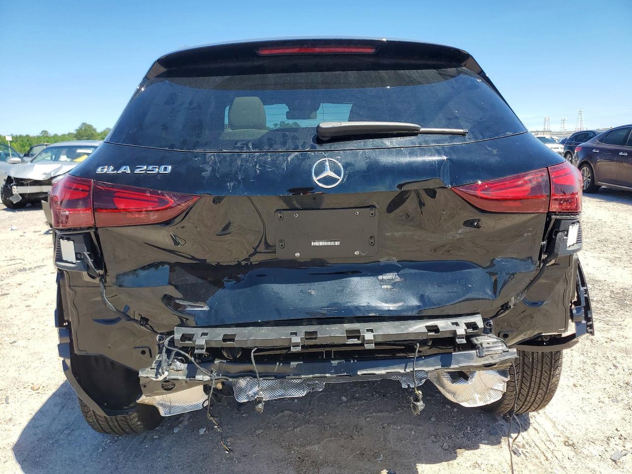 2025 Mercedes-Benz Gla 250 - zdjęcie 6