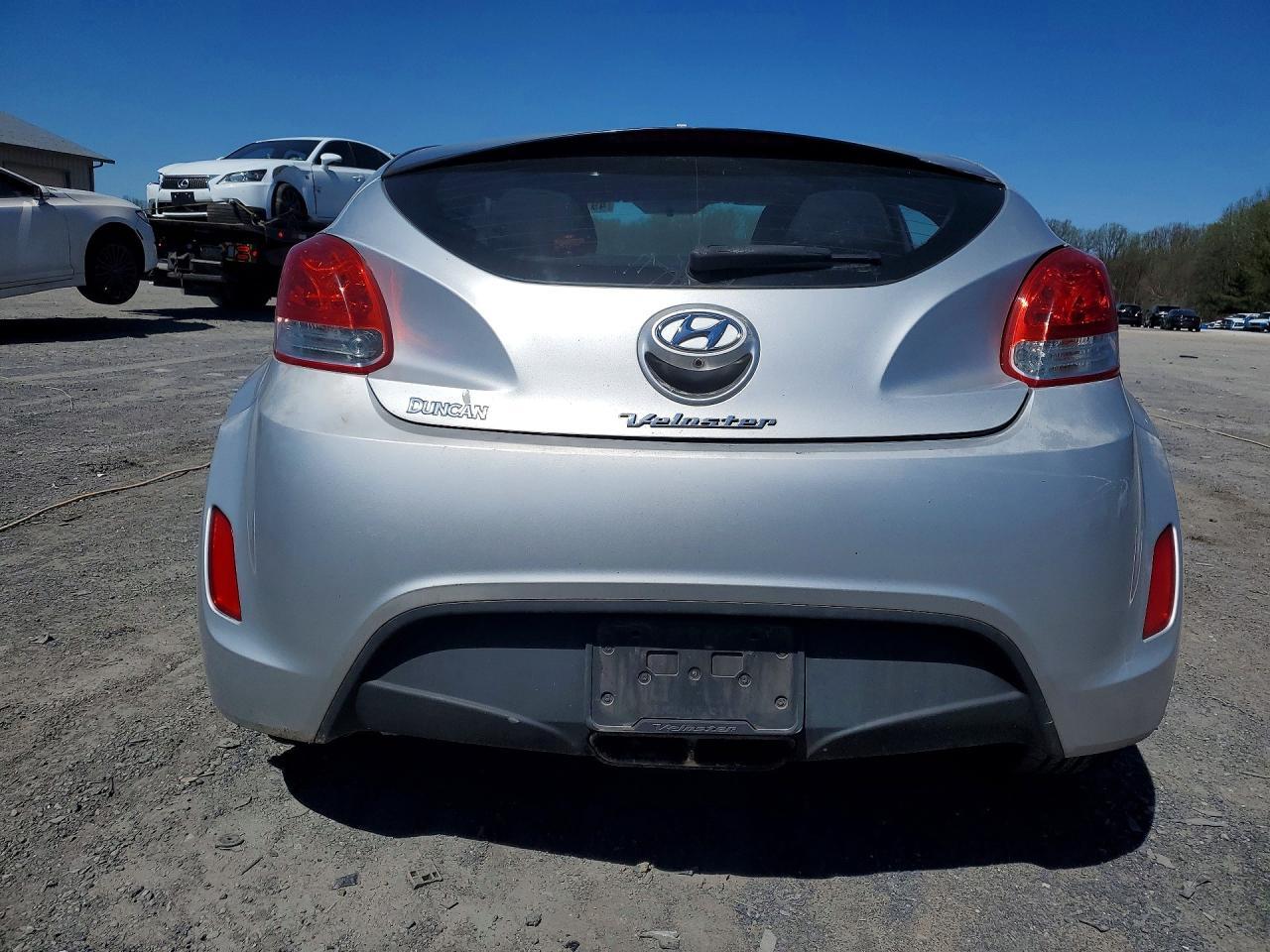 2015 Hyundai Veloster Base - zdjęcie 6