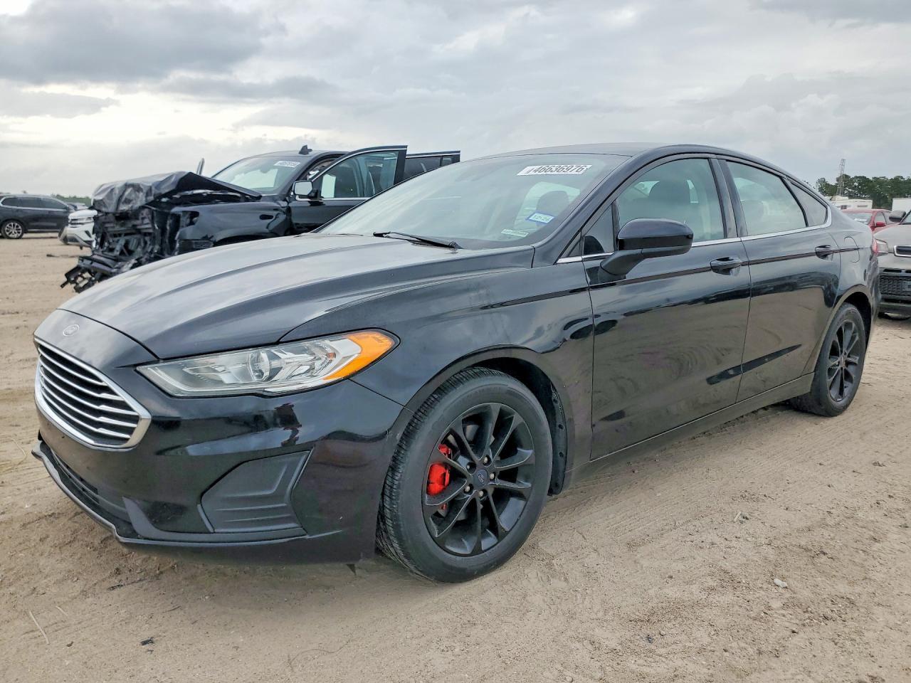 2020 Ford Fusion Se - zdjęcie główne