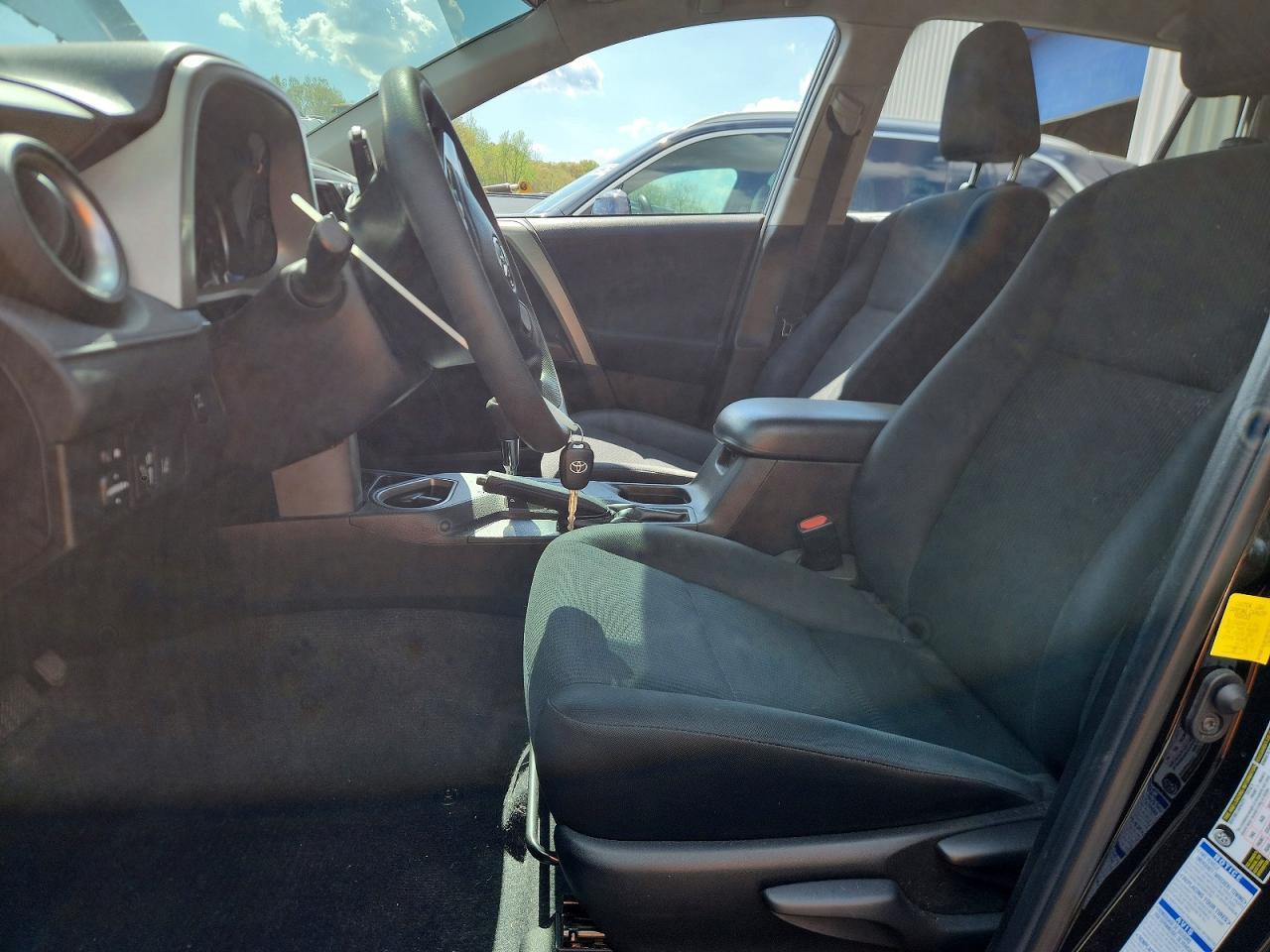 2018 Toyota Rav4 Le - zdjęcie 7