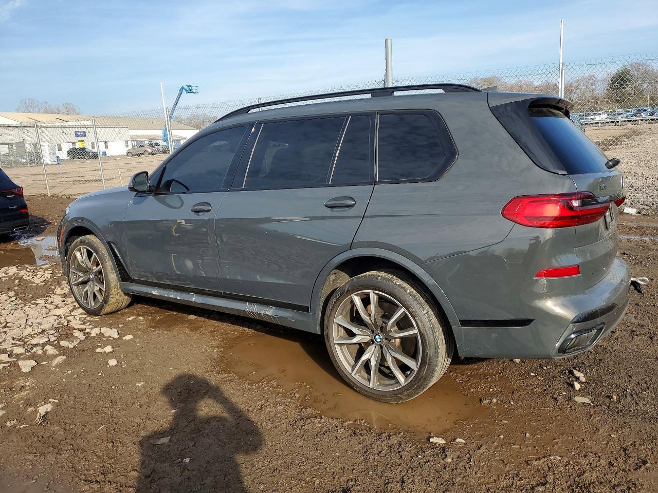 2022 BMW X7 M50I - zdjęcie 2
