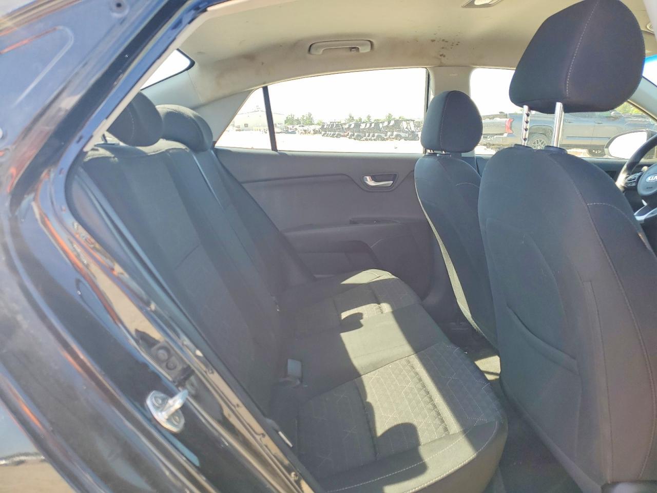 2020 Kia Rio S - zdjęcie 10