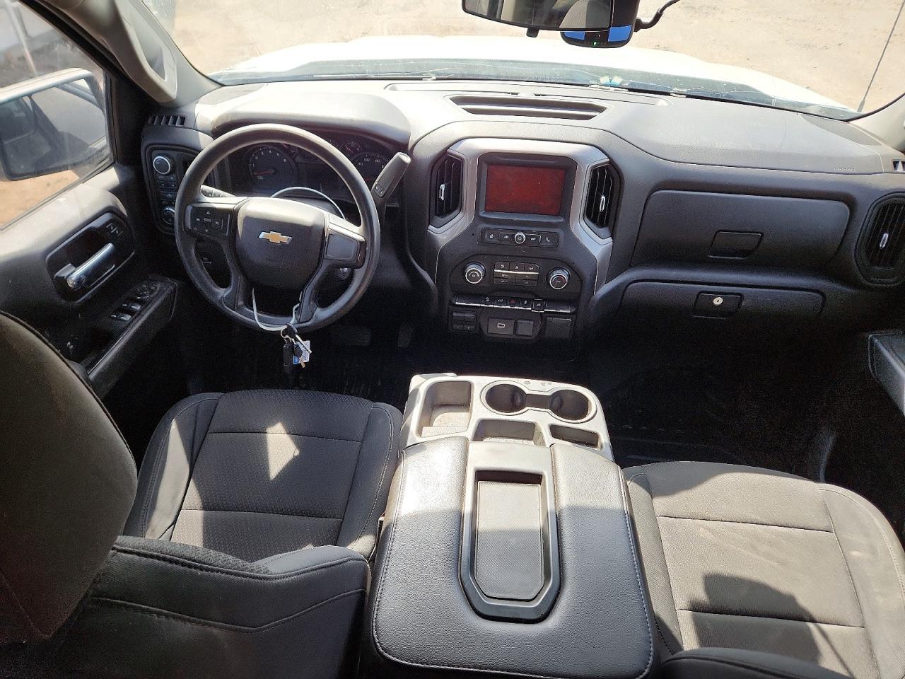 2020 Chevrolet Silverado K1500 - zdjęcie 8