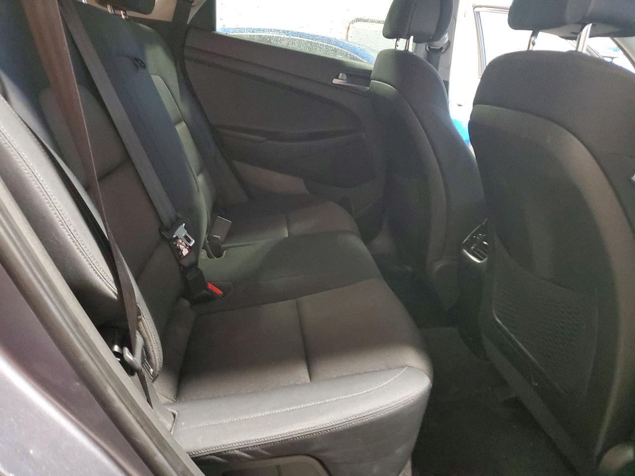 2017 Hyundai Tucson Sport - zdjęcie 11