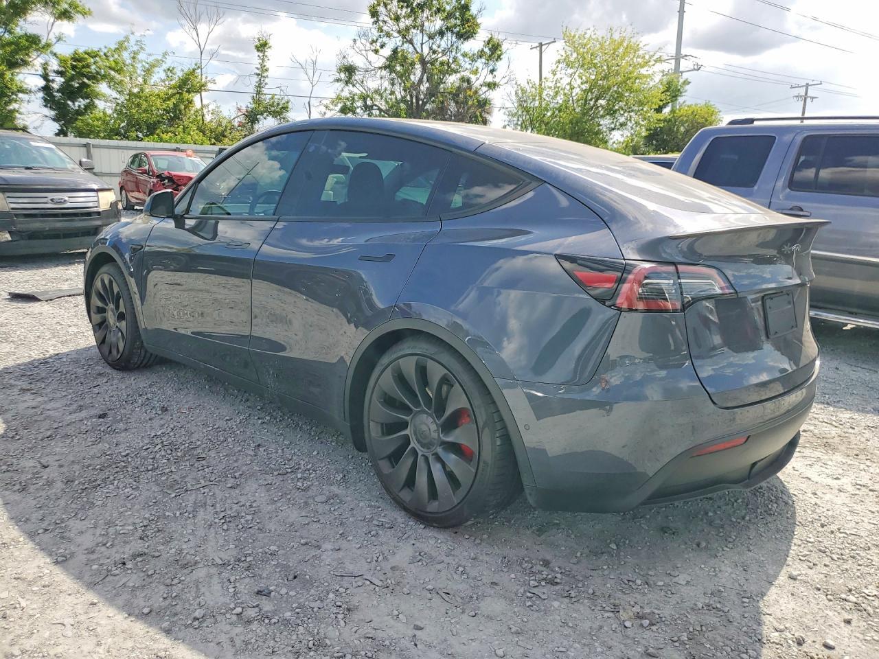 2022 Tesla Model Y - zdjęcie 2