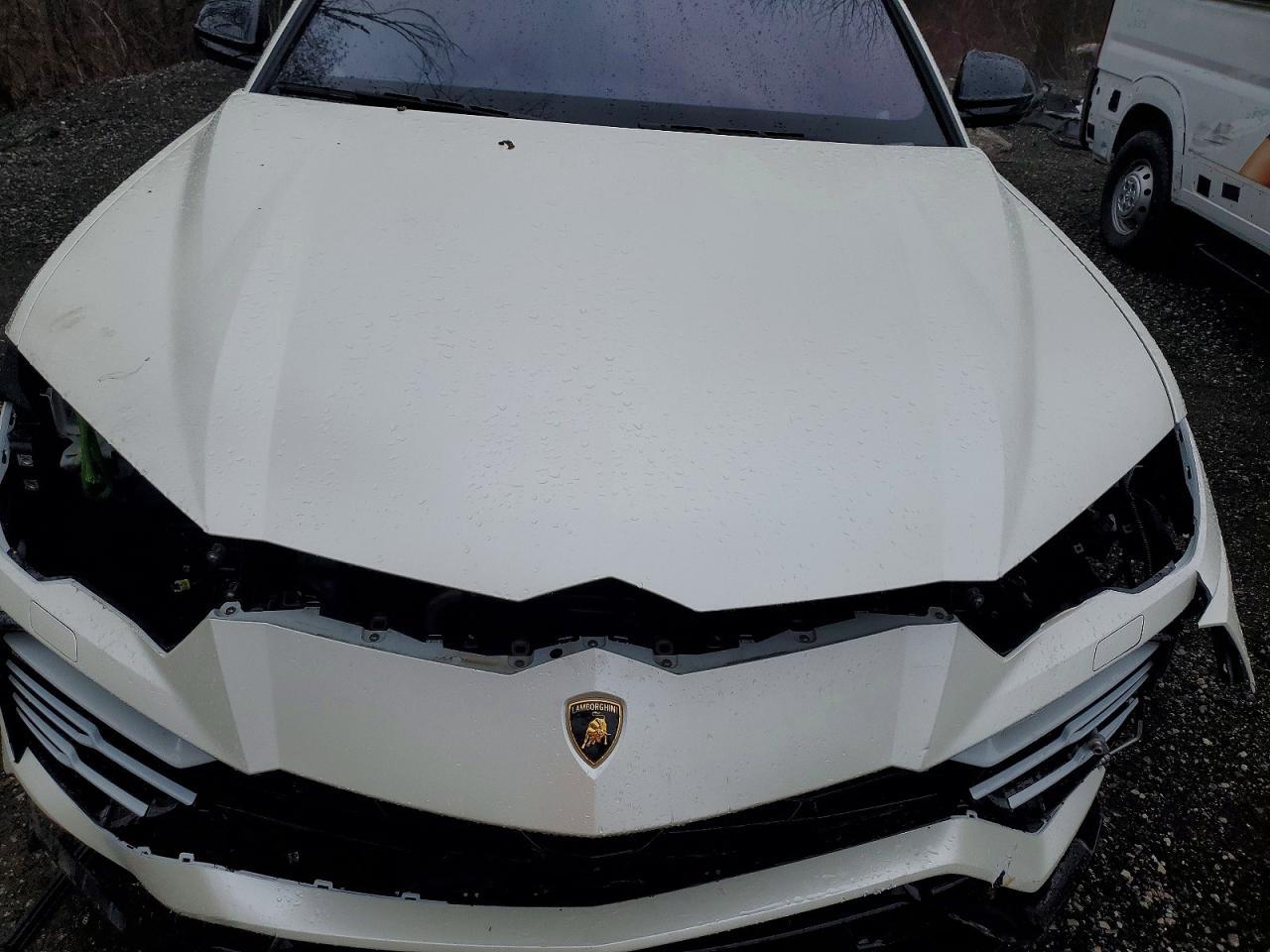 2021 Lamborghini Urus - zdjęcie 12