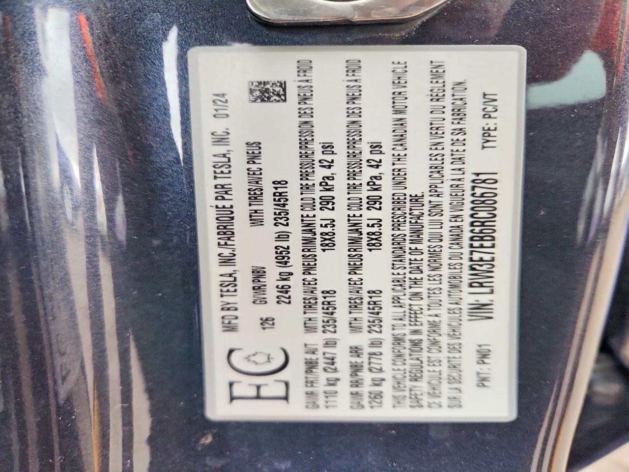 2024 Tesla Model 3 - zdjęcie 12