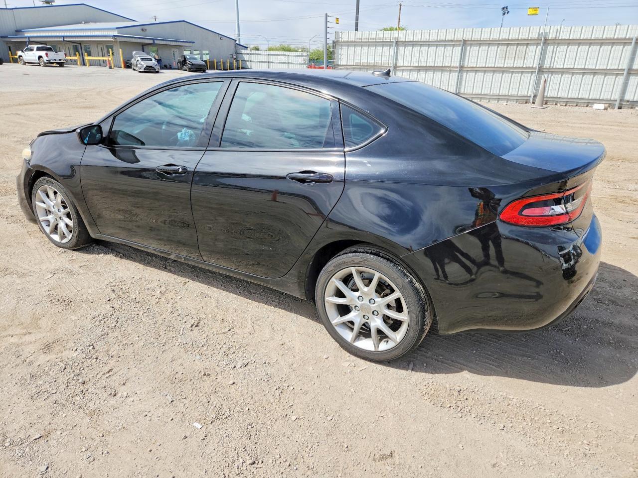 2013 Dodge Dart Sxt - zdjęcie 2