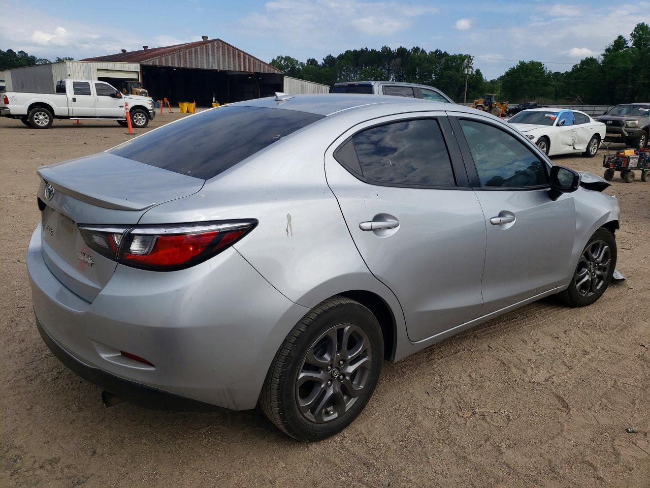 2019 Toyota Yaris - zdjęcie 3