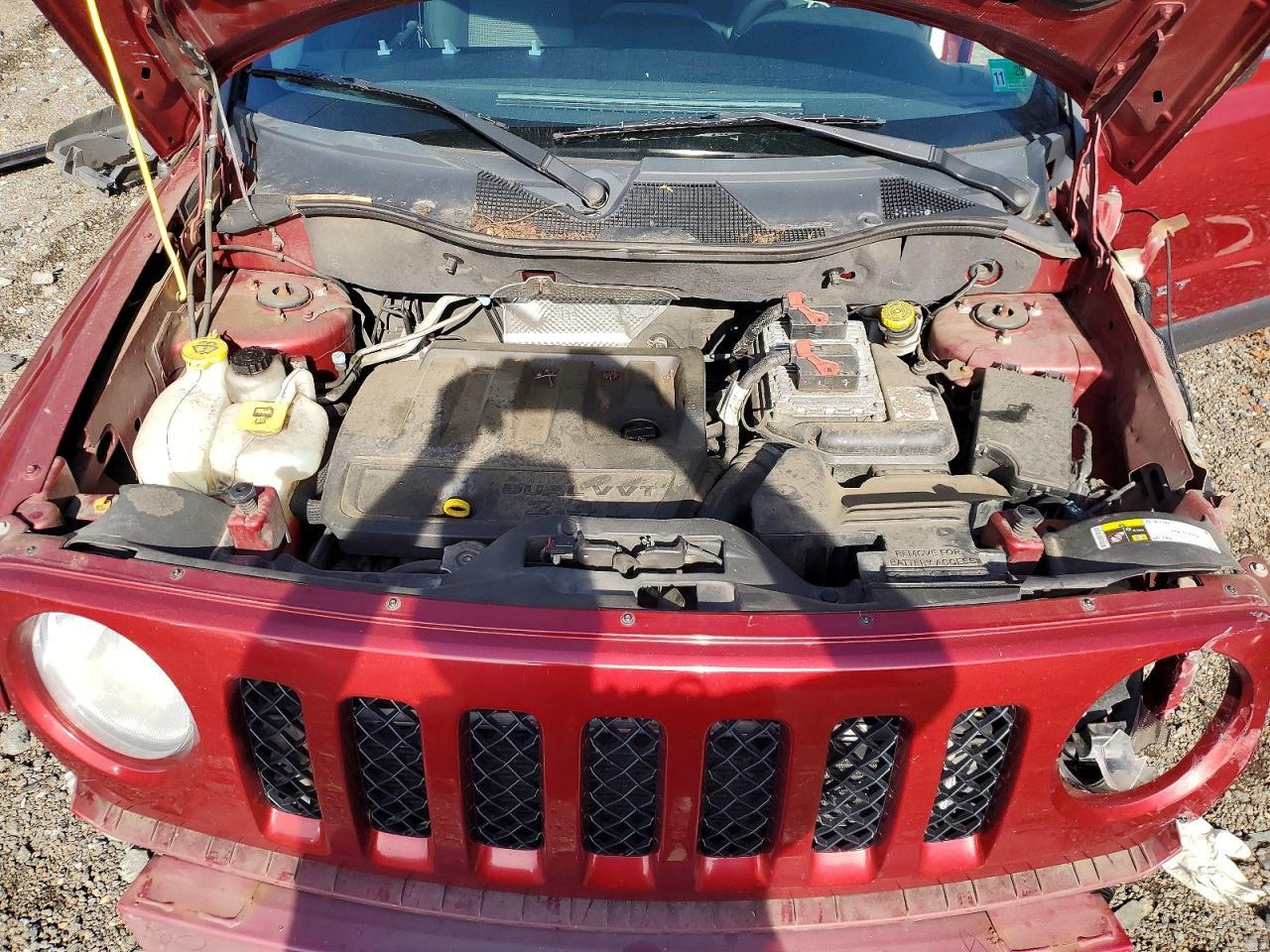 2014 Jeep Patriot Latitude - zdjęcie 12