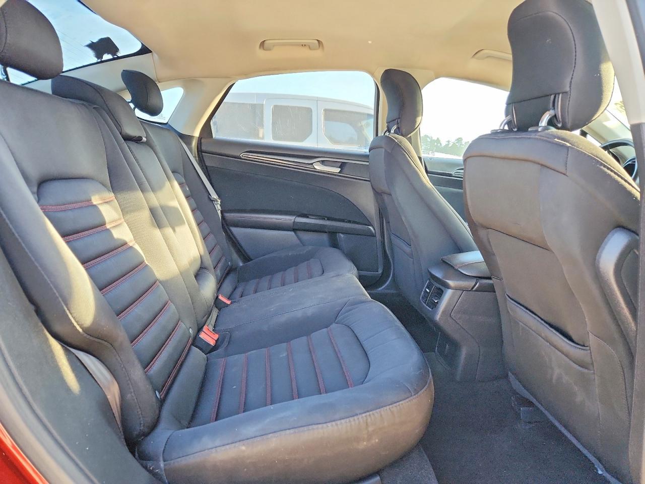 2014 Ford Fusion Se - zdjęcie 10