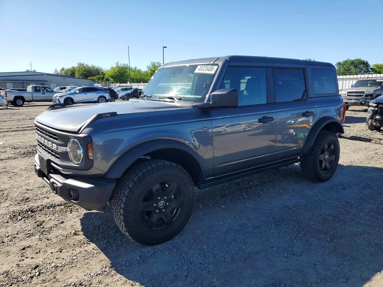 2024 Ford Bronco Black Diamond - zdjęcie główne