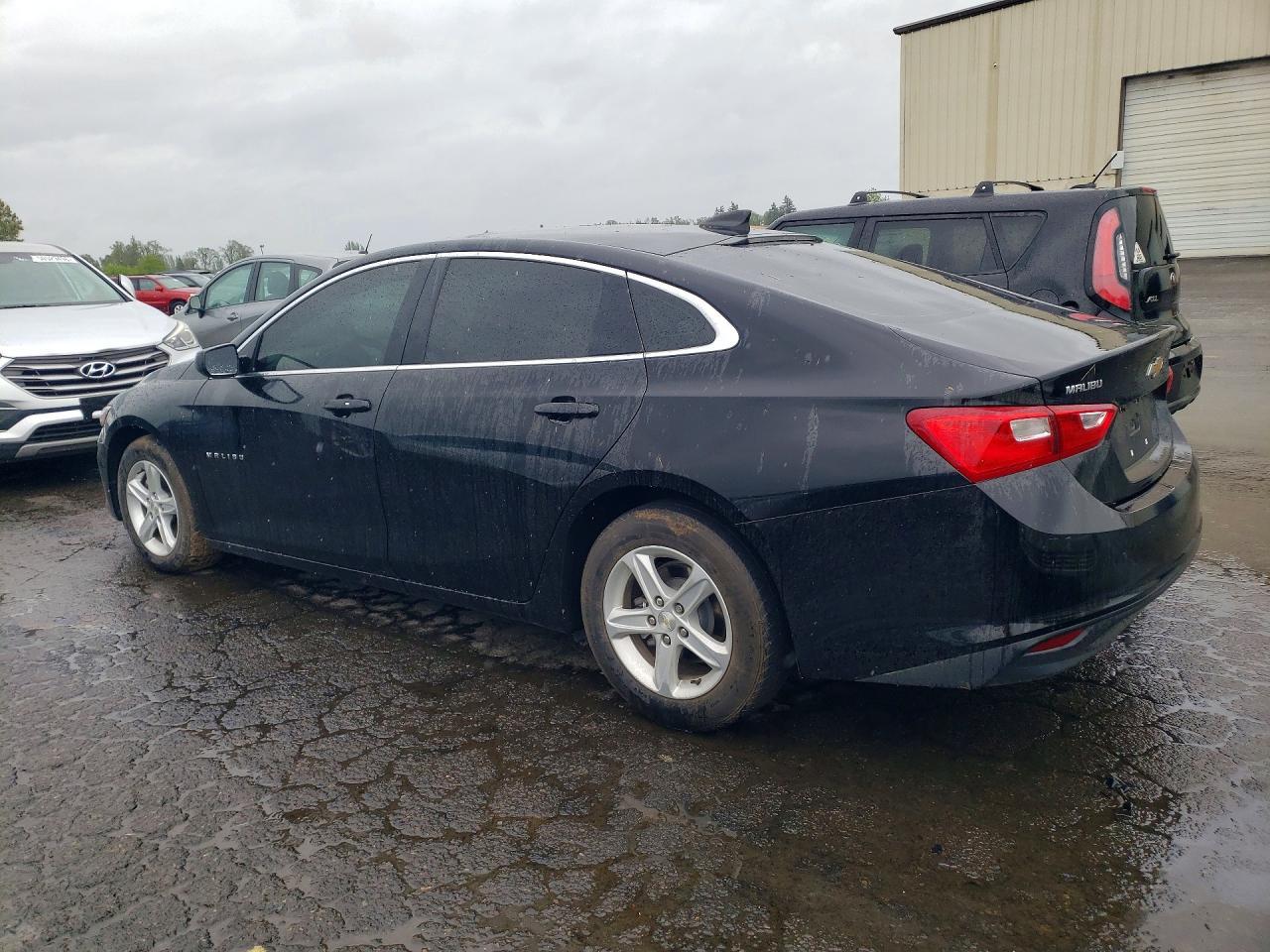 2019 Chevrolet Malibu Ls - zdjęcie 2