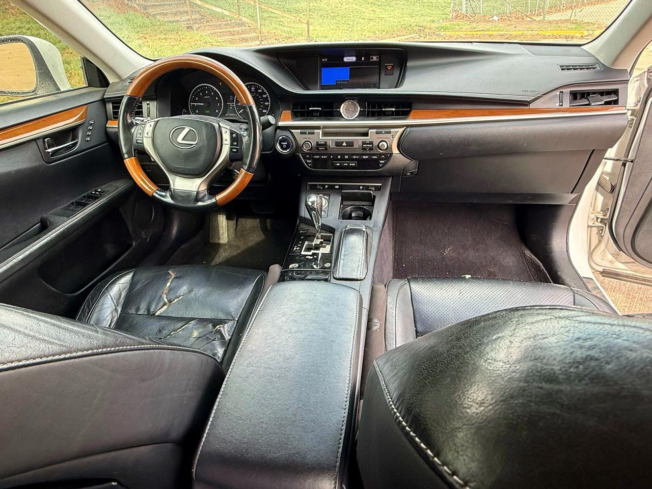 2015 Lexus Es 300H - zdjęcie 9