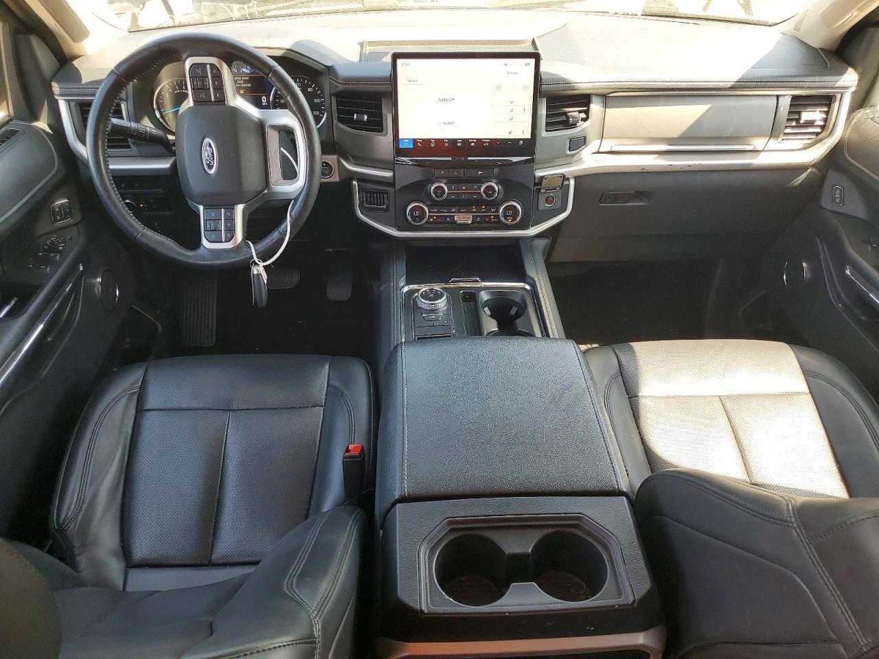 2024 Ford Expedition Xlt - zdjęcie 8