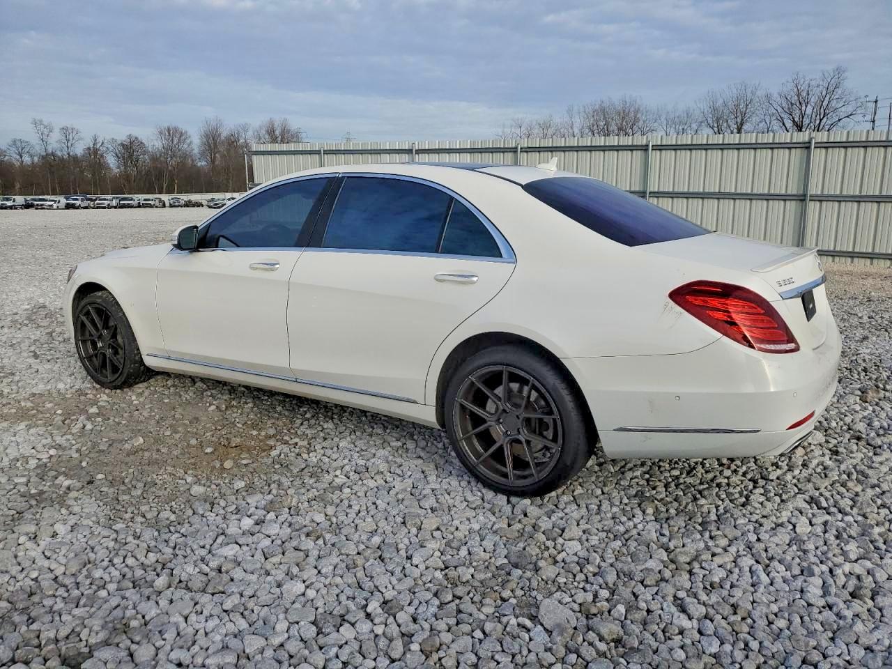2015 Mercedes-Benz S 550 - zdjęcie 2