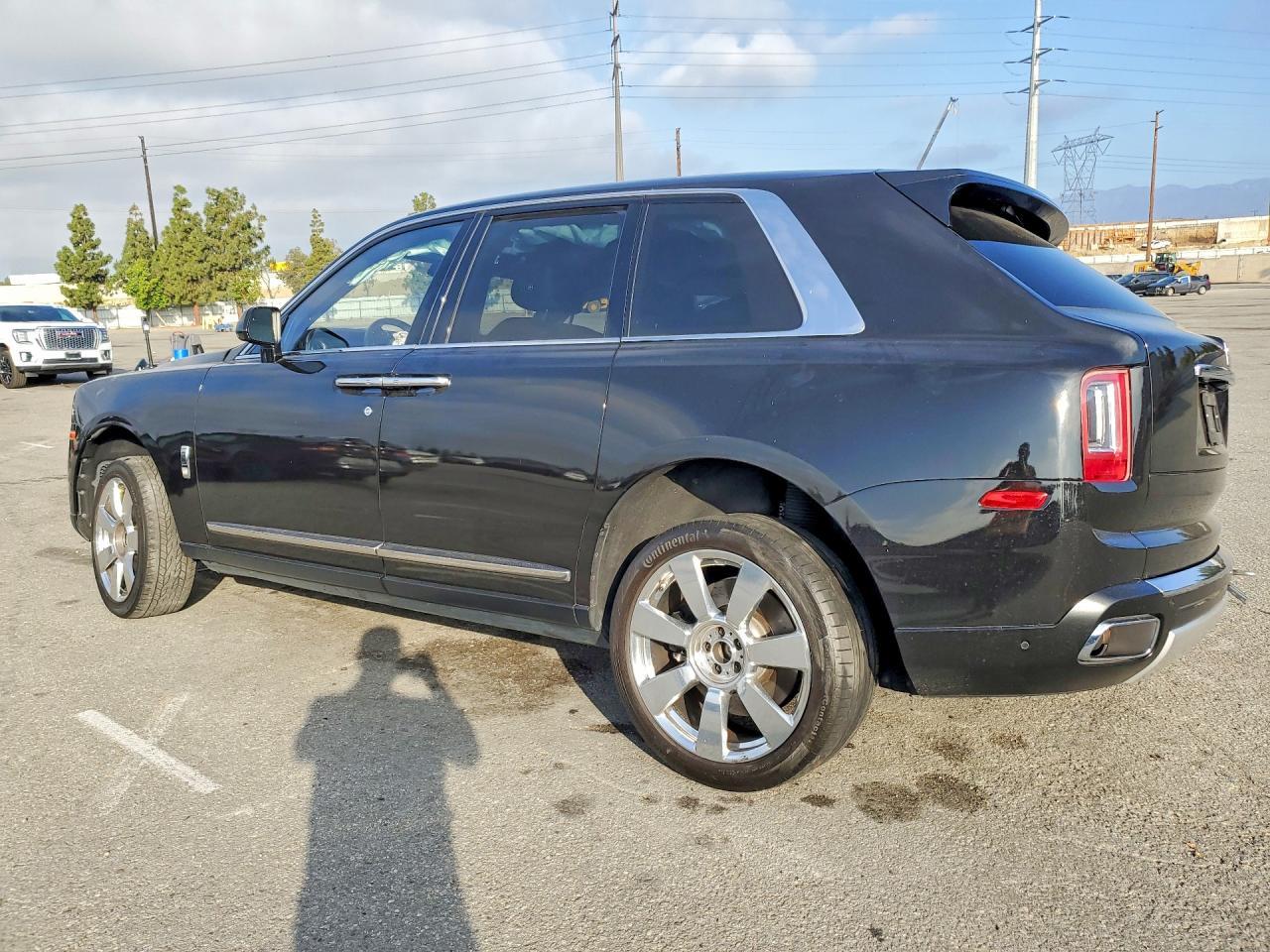 2020 Rolls-Royce Cullinan - zdjęcie 2