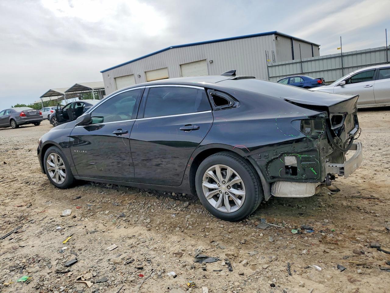 2020 Chevrolet Malibu Lt - zdjęcie 2