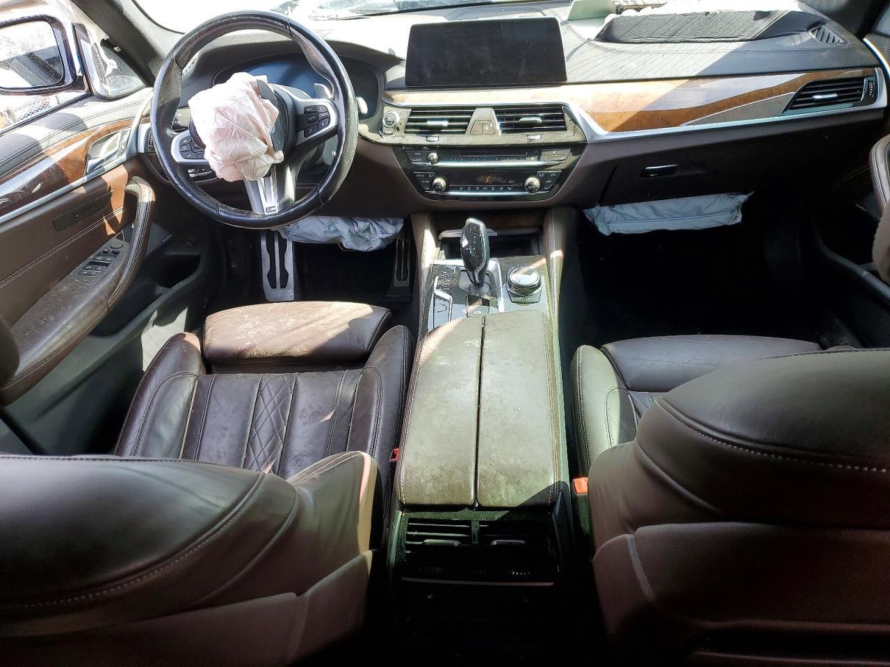 2019 BMW M550Xi - zdjęcie 8
