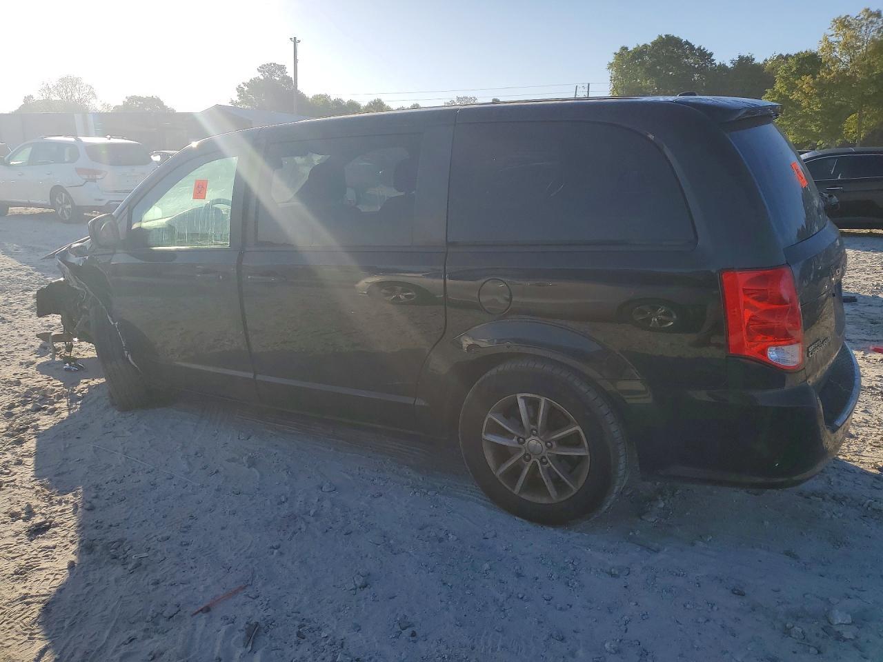 2019 Dodge Grand Caravan Se - zdjęcie 2