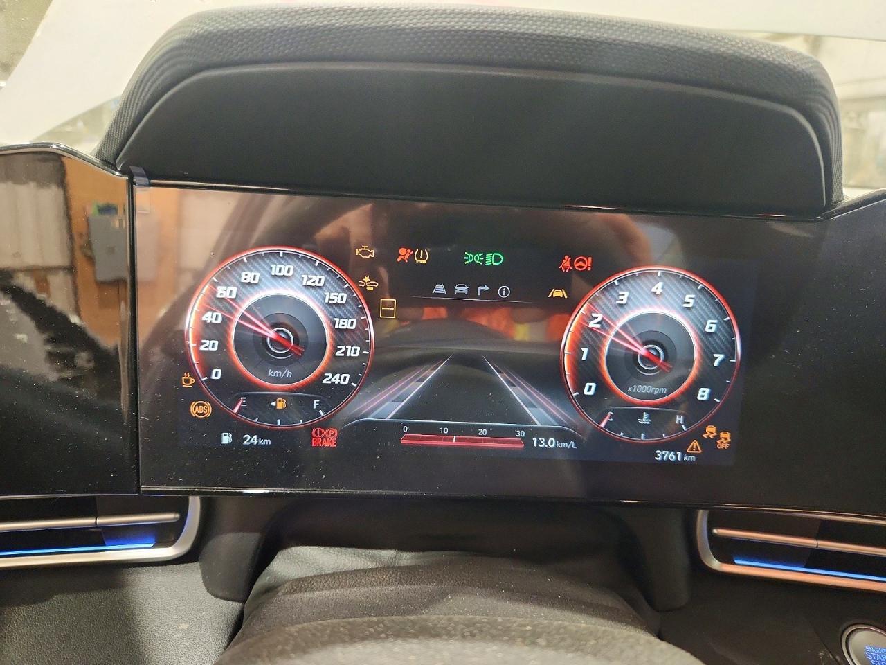 2025 Hyundai Elantra Sel Sport - zdjęcie 9