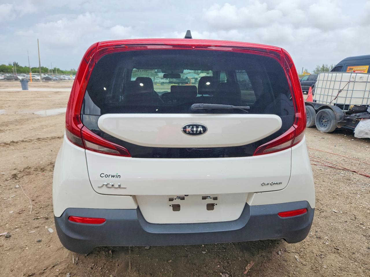 2020 Kia Soul Lx - zdjęcie 6