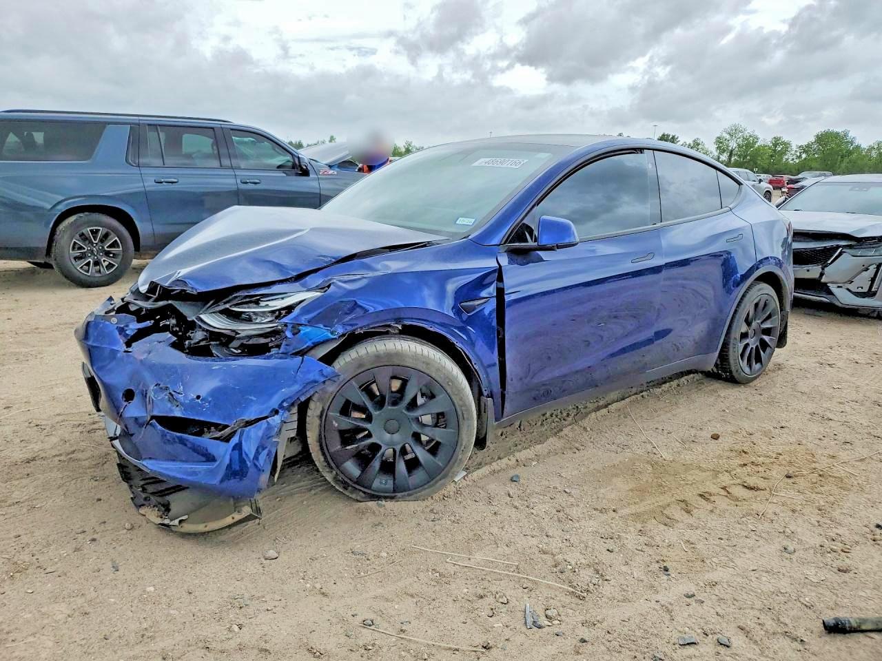 2021 Tesla Model Y - zdjęcie główne