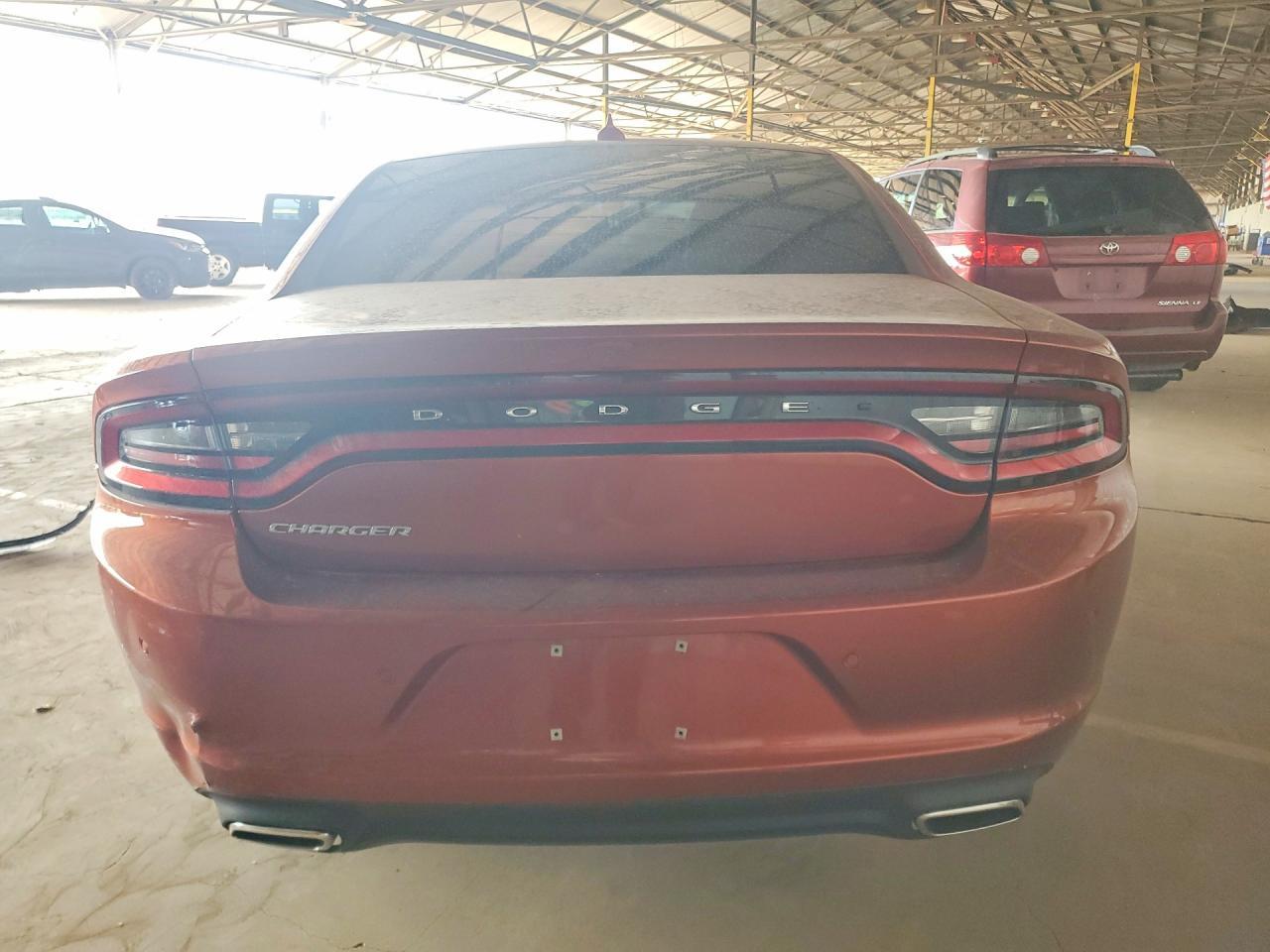 2022 Dodge Charger Sxt - zdjęcie 6