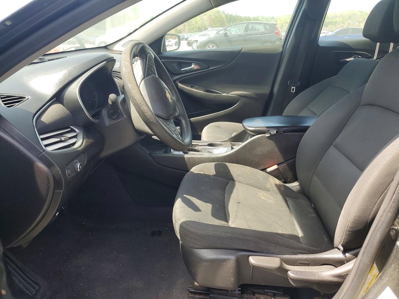 2017 Chevrolet Malibu Ls - zdjęcie 7