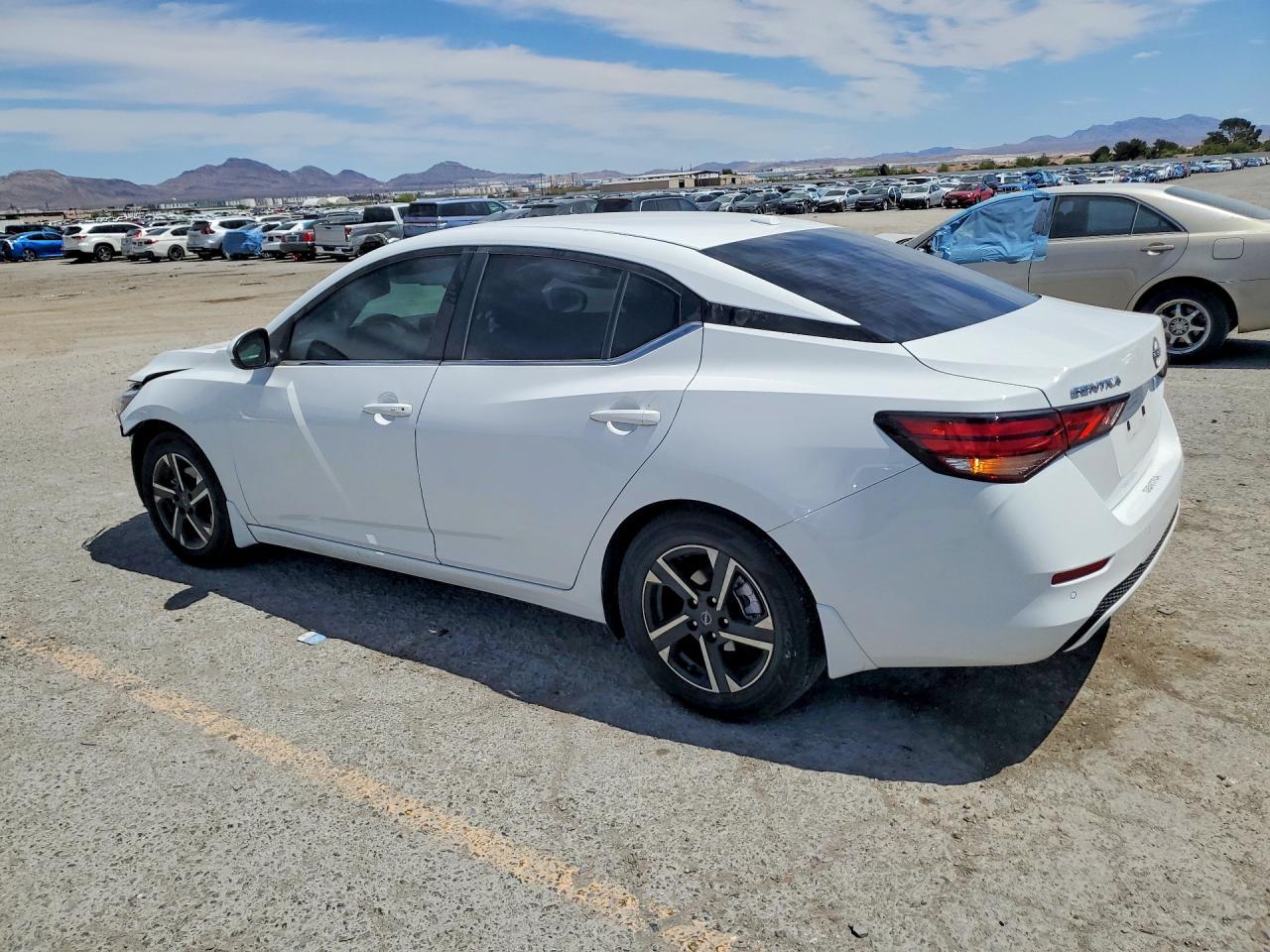 2024 Nissan Sentra Sv - zdjęcie 2