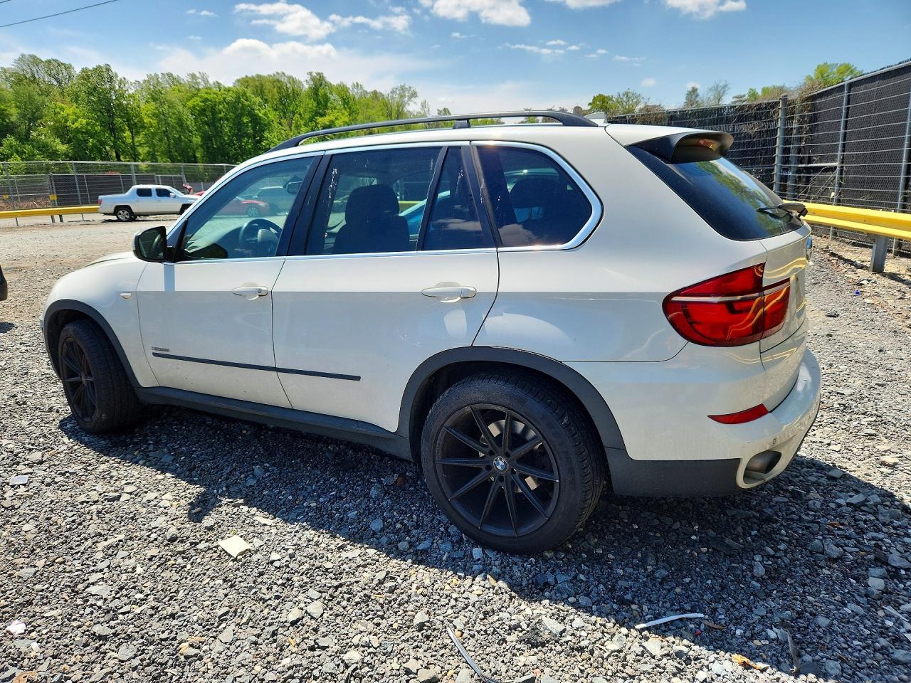 2013 BMW X5 xDrive35I - zdjęcie 2