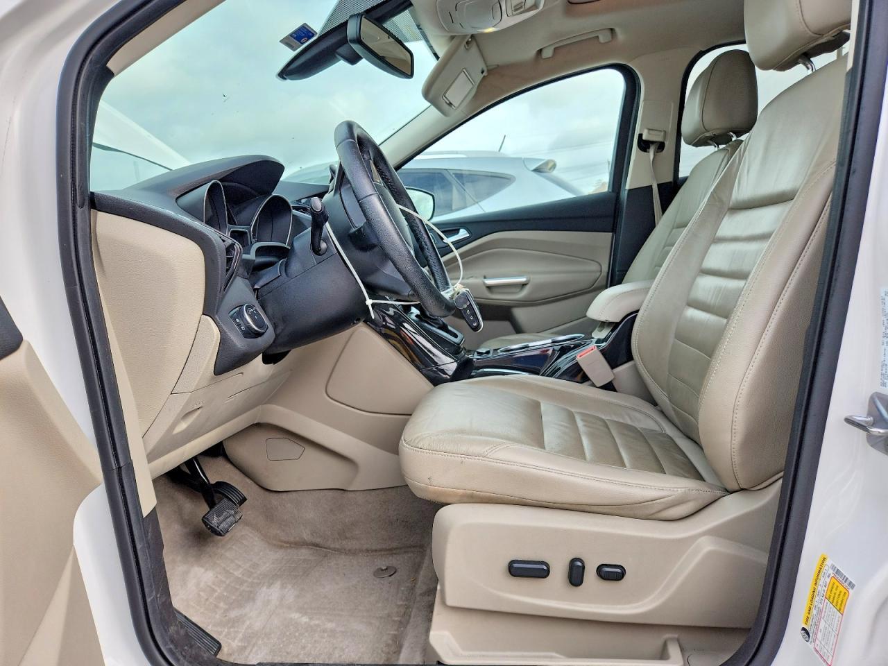 2016 Ford Escape Titanium - zdjęcie 7