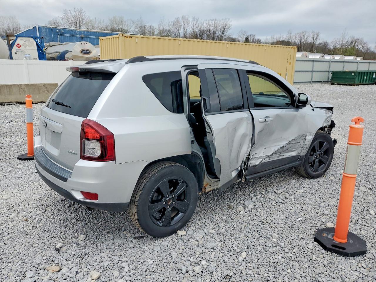 2014 Jeep Compass Latitude - zdjęcie 3