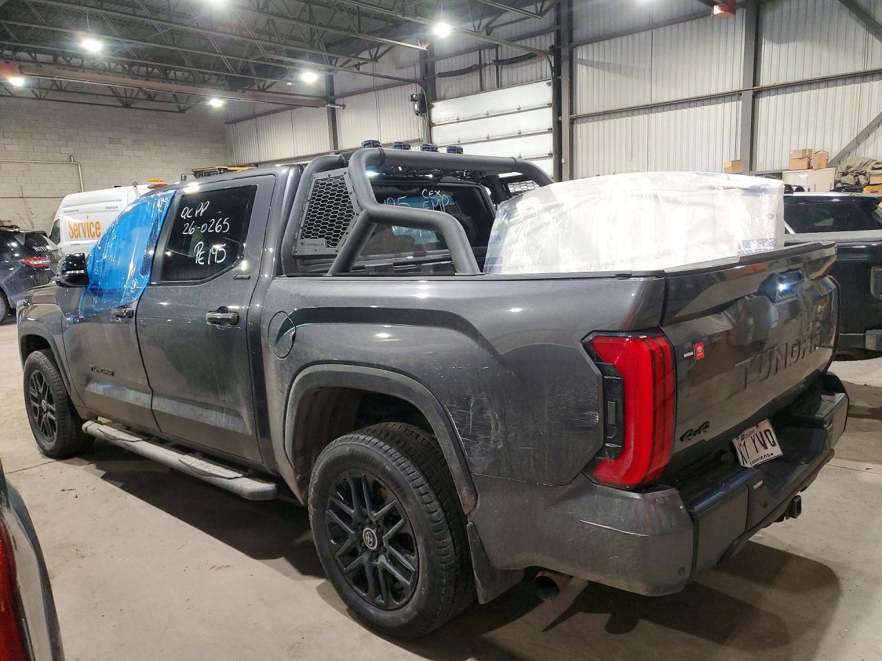 2024 Toyota Tundra Limited - zdjęcie 2