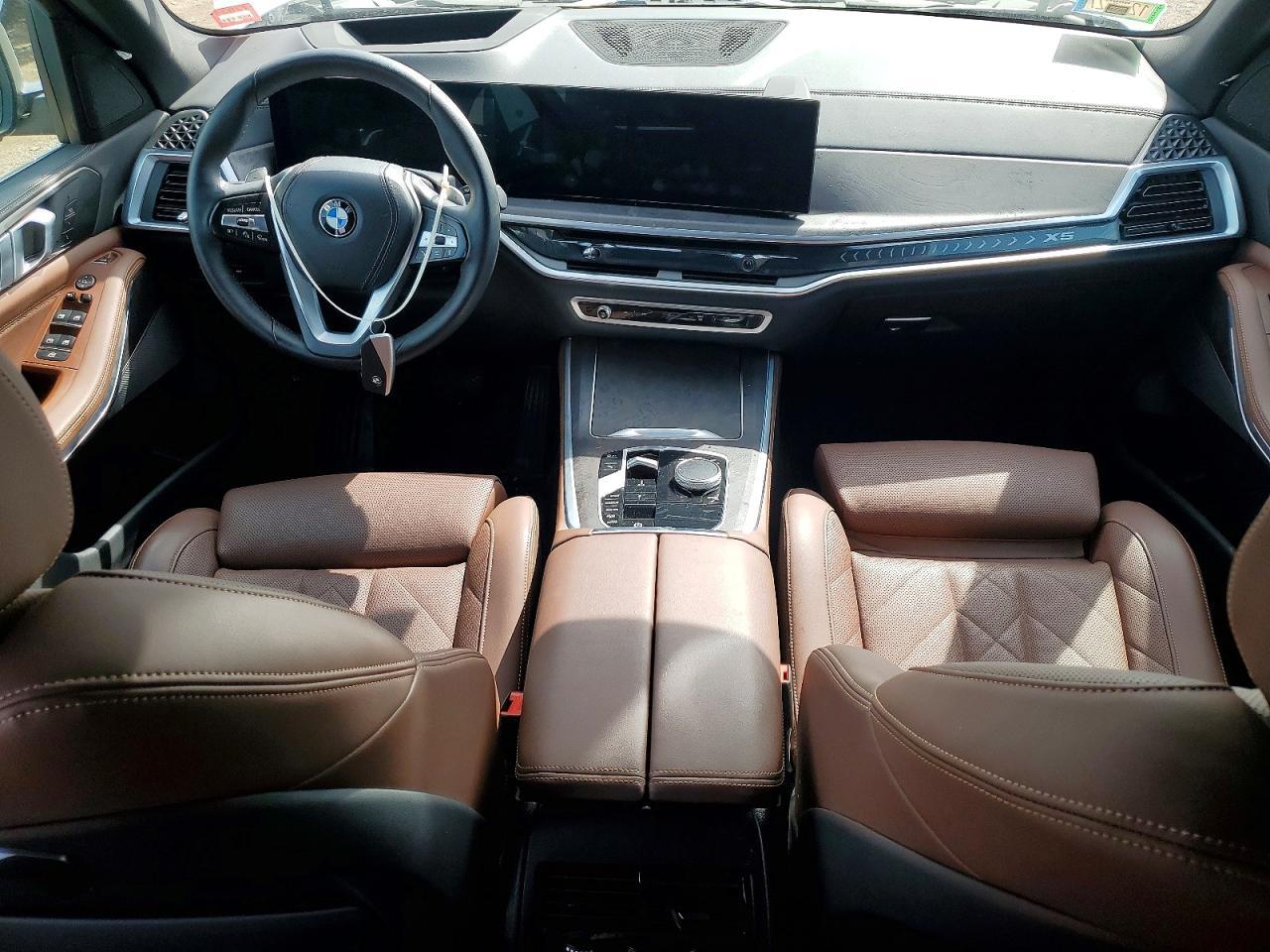 2025 BMW X5 xDrive40I - zdjęcie 8