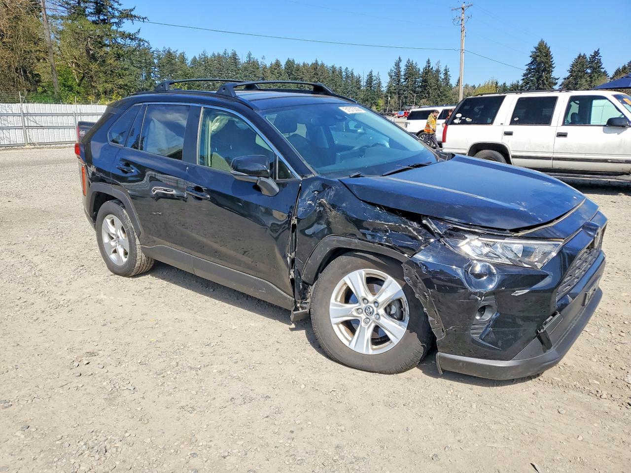 2019 Toyota Rav4 Xle - zdjęcie 4