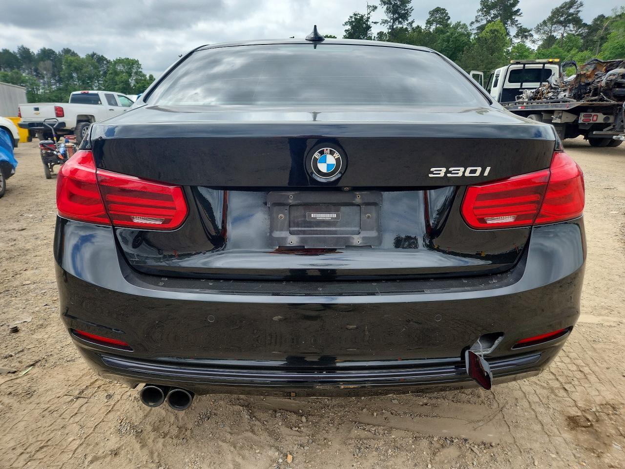 2018 BMW 330 I - zdjęcie 6