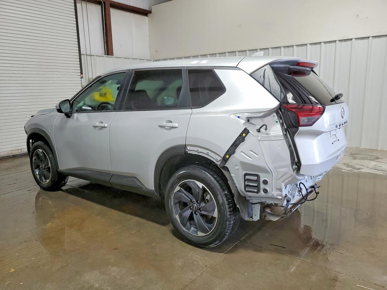 2025 Nissan Rogue Sv - zdjęcie 2