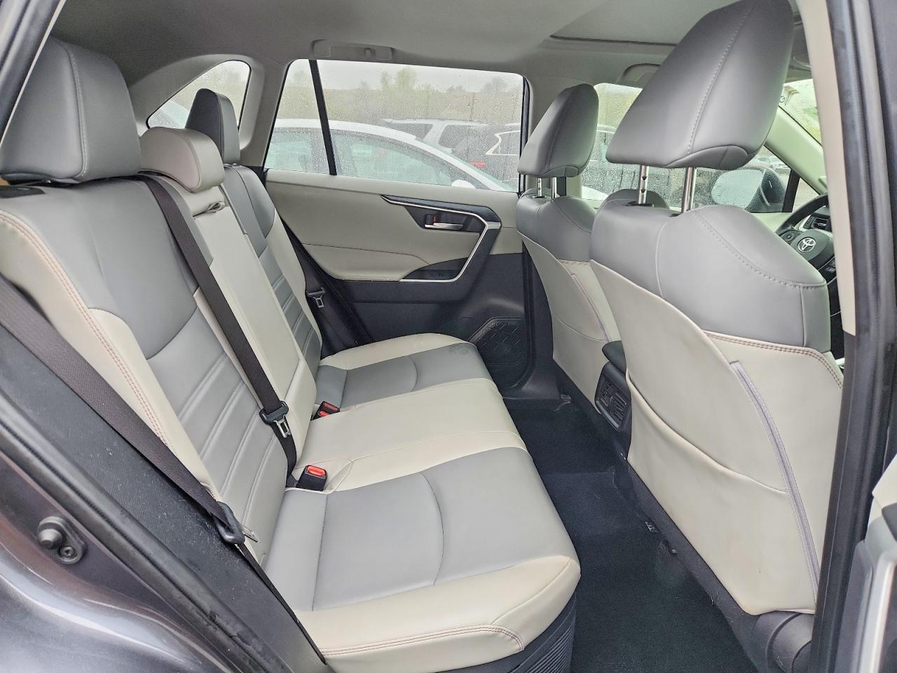 2023 Toyota Rav4 Xle Premium - zdjęcie 11