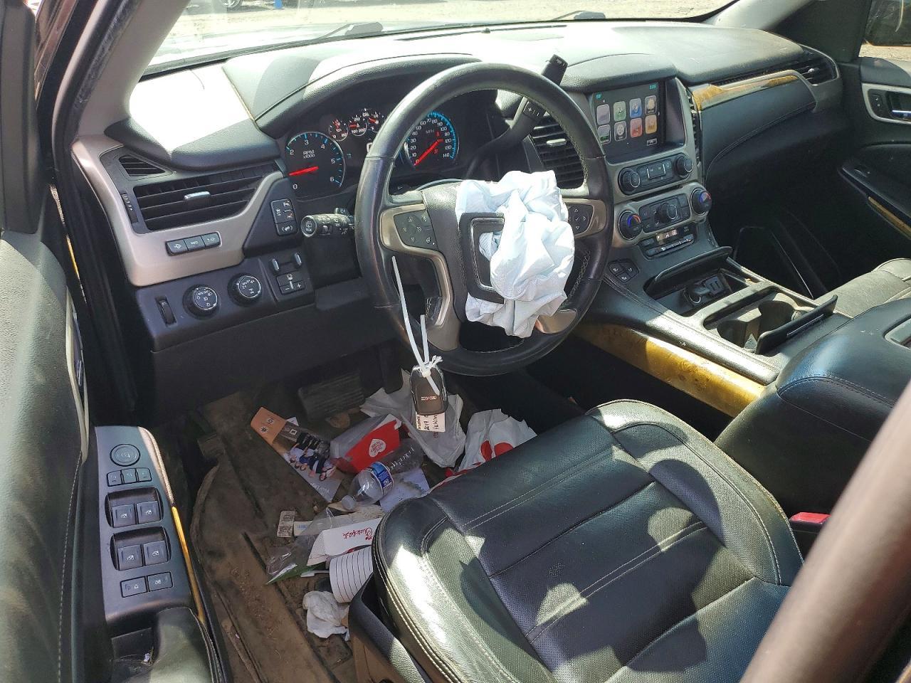 2017 GMC Yukon Denali - zdjęcie 8