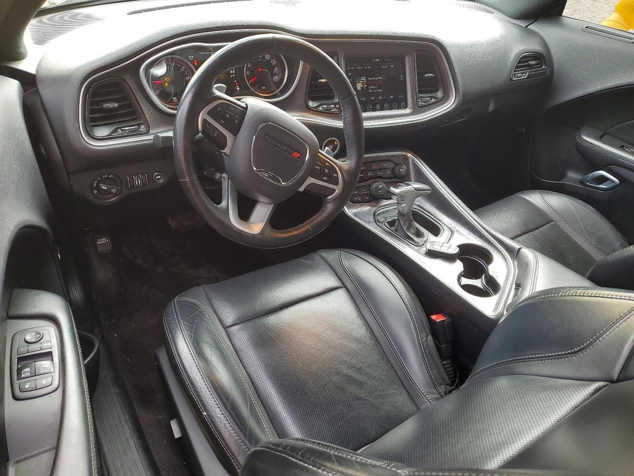2017 Dodge Challenger Sxt - zdjęcie 8