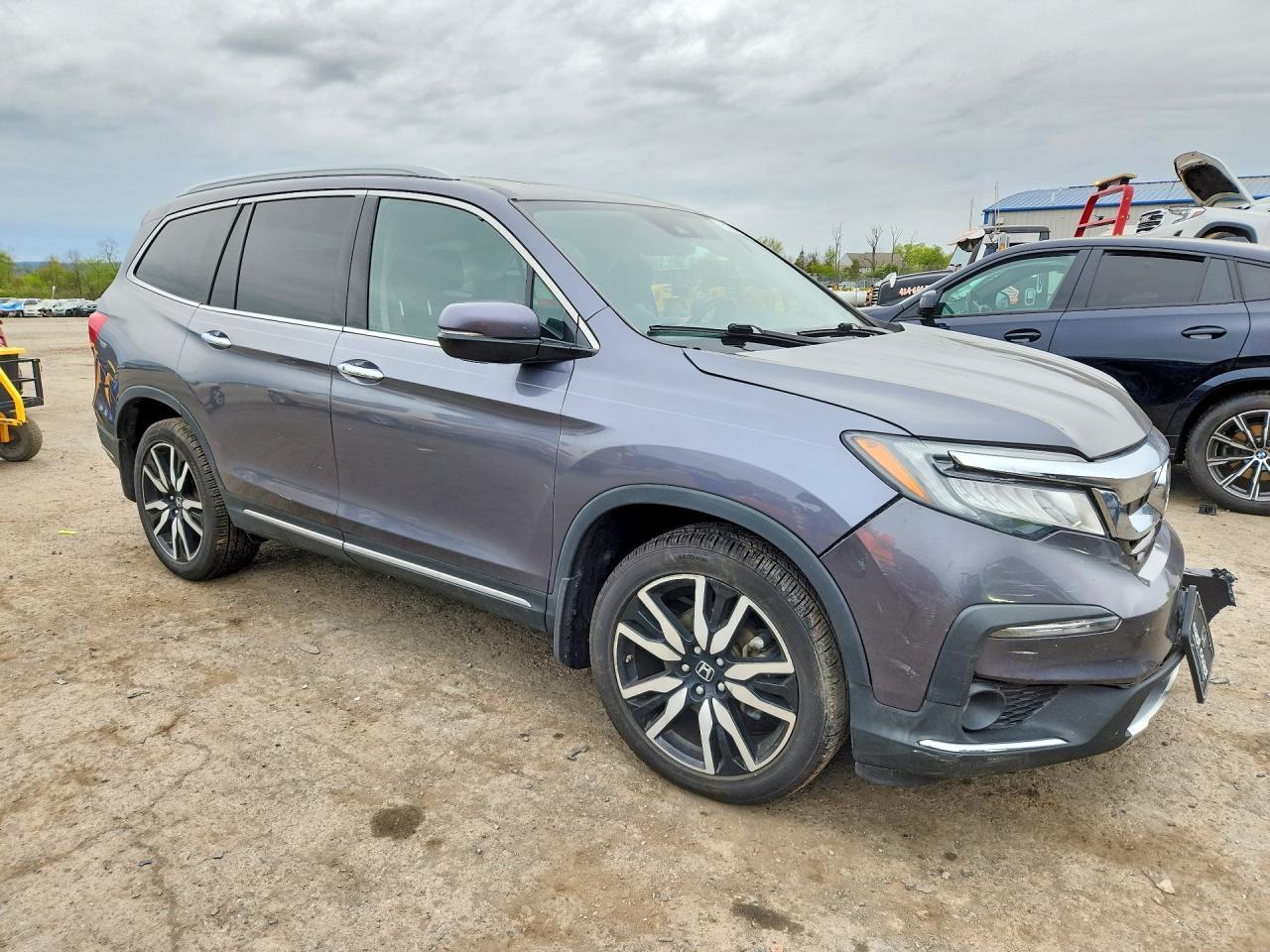 2021 Honda Pilot Touring - zdjęcie 4