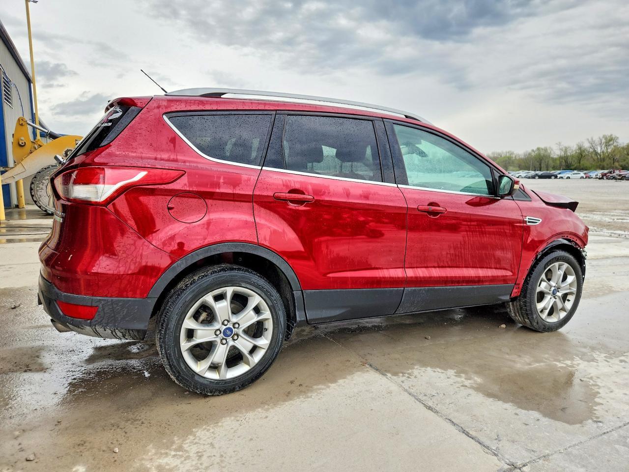 2015 Ford Escape Titanium - zdjęcie 3