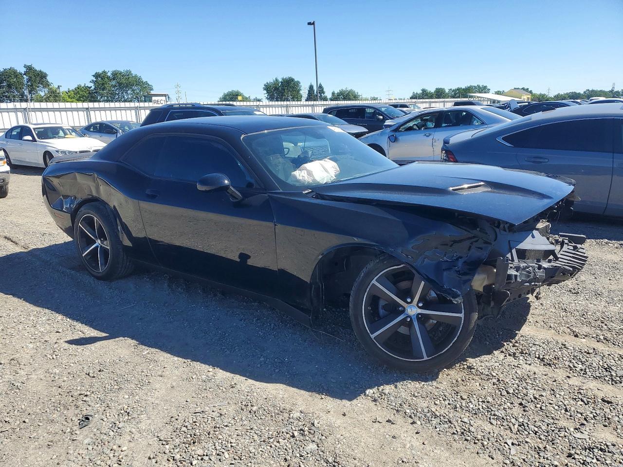 2015 Dodge Challenger Sxt - zdjęcie 4
