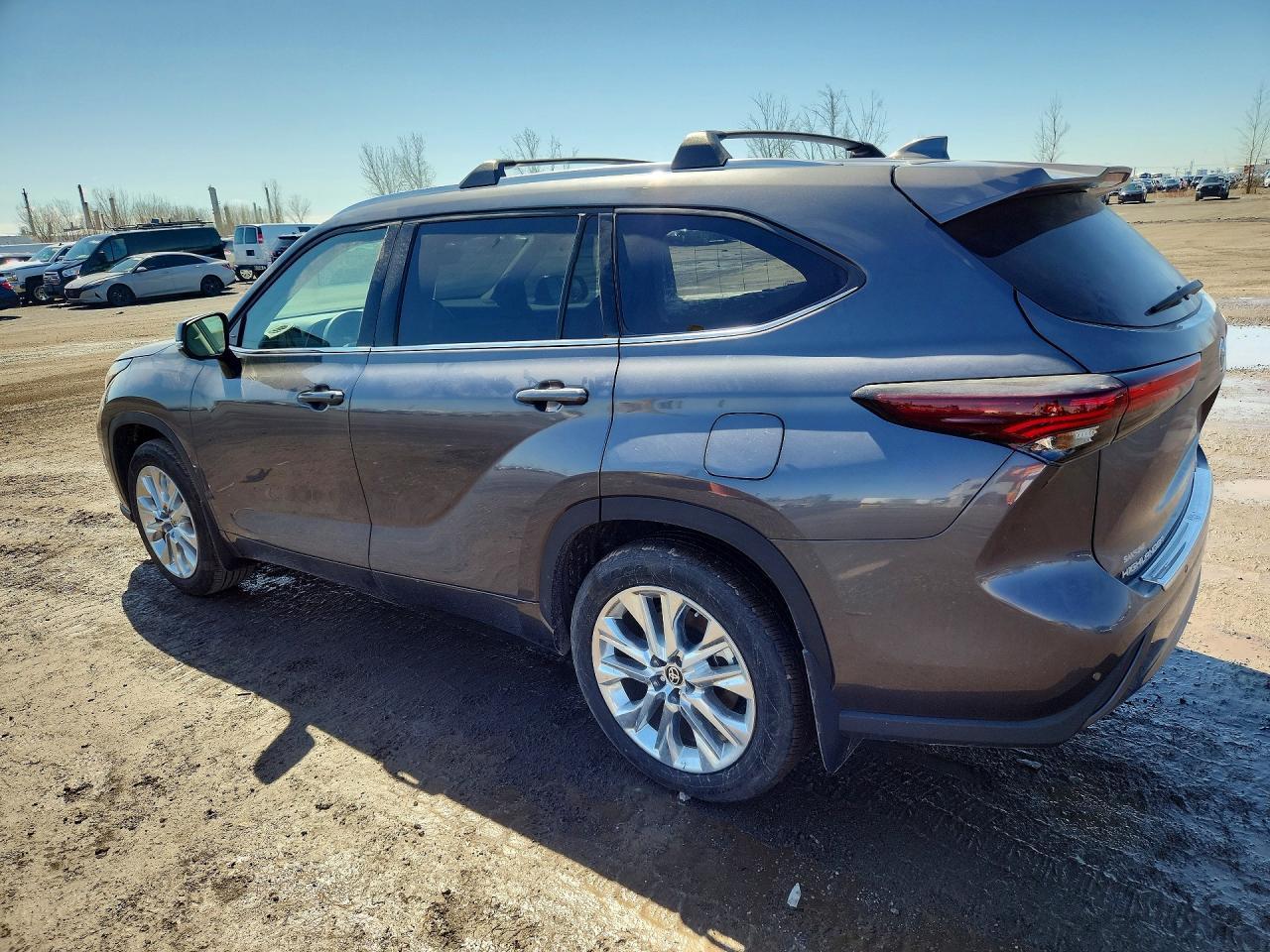 2024 Toyota Highlander Limited - zdjęcie 2