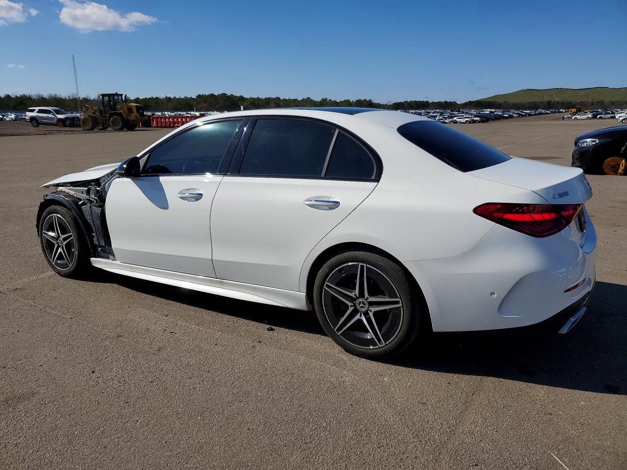 2024 Mercedes-Benz C 300 4Matic - zdjęcie 2