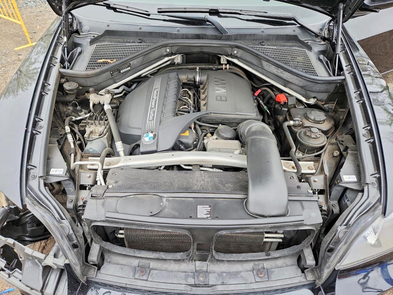 2013 BMW X5 xDrive35I - zdjęcie 12